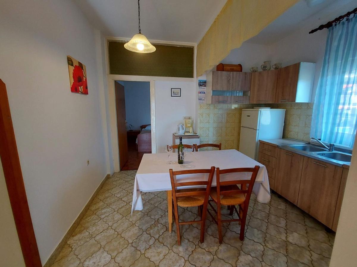 Apartments Fam Tomasic 巴斯卡 客房 照片