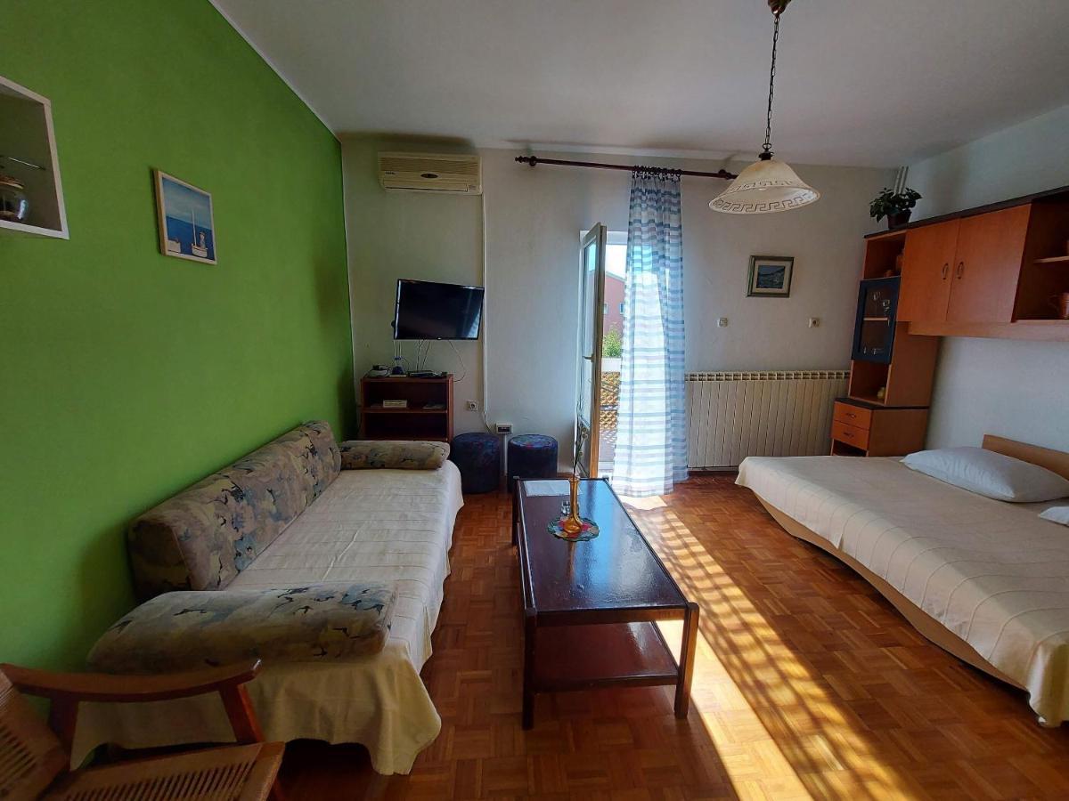 Apartments Fam Tomasic 巴斯卡 外观 照片